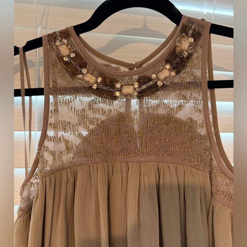 NWOT Anthropologie Sachin & Babi Embellished Tan Sleeveless Dress size 2 - Picture 3 of 6